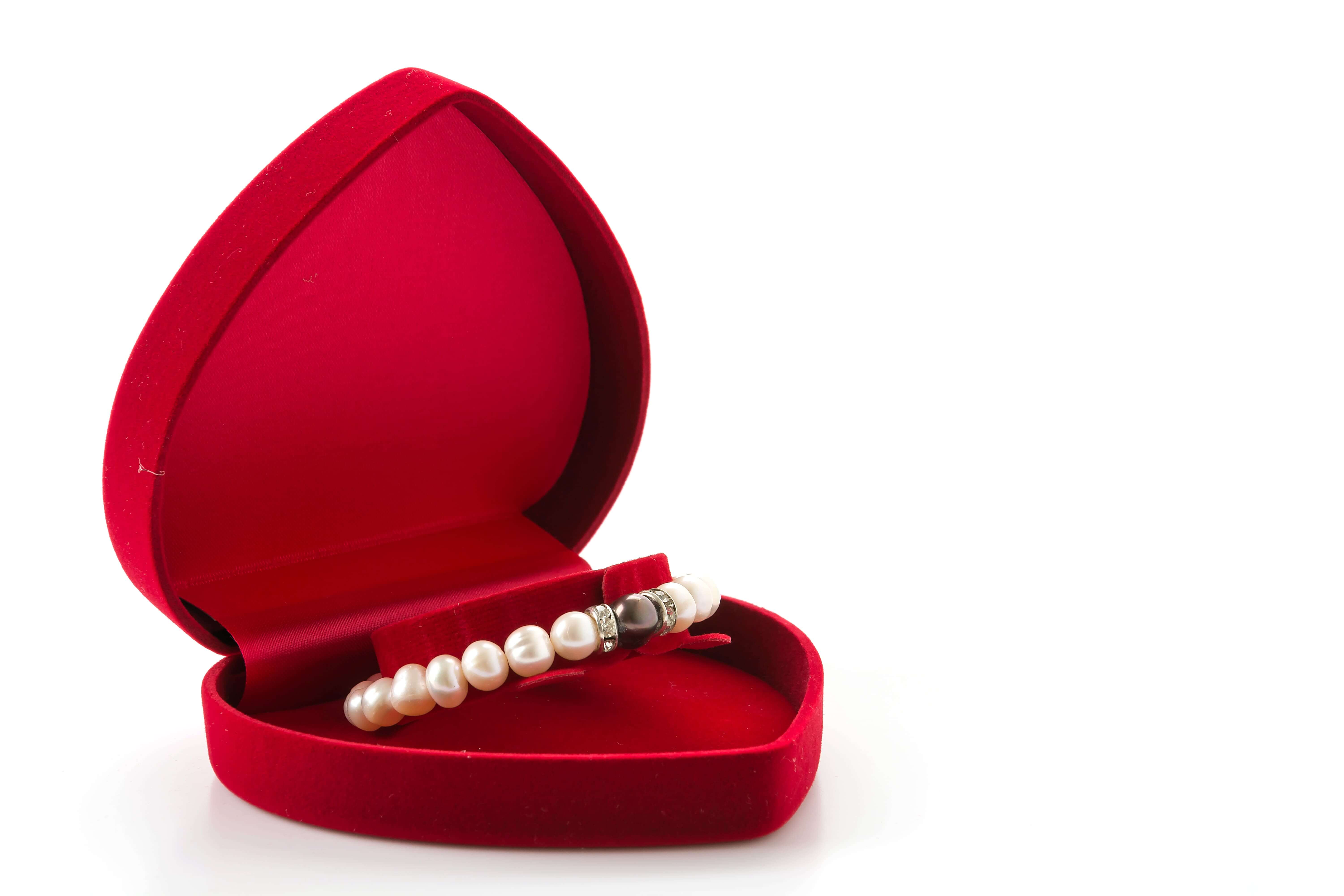 Как хранить украшения