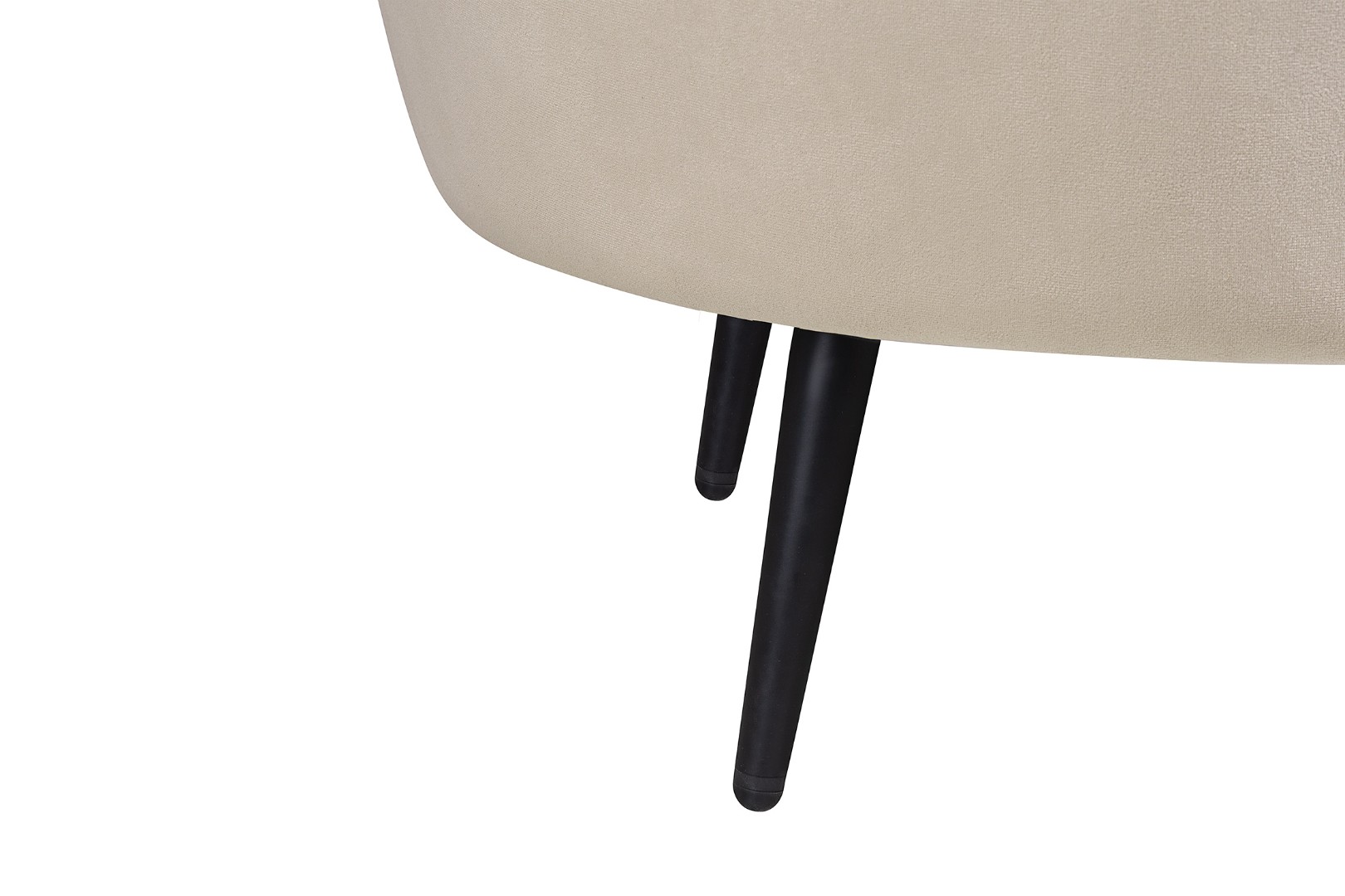 фото Дизайнерский диван Pearl Double Taupe на черных ножках в интерьере