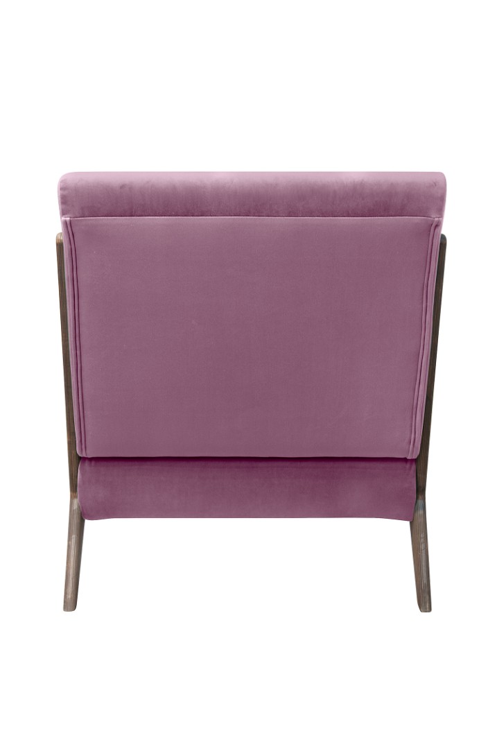 заказать Низкое кресло с деревянными подлокотниками Mody Pink розовый