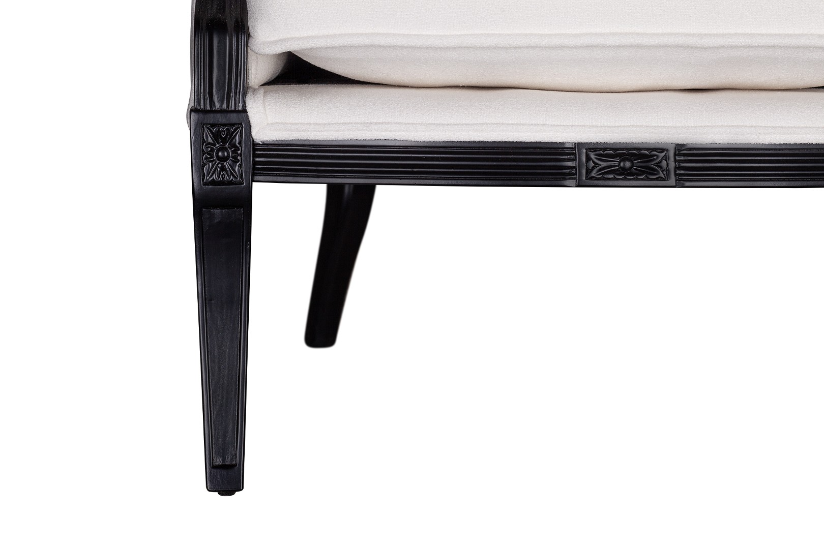 Мягкое полукресло с подлокотниками Tous white в интерьере