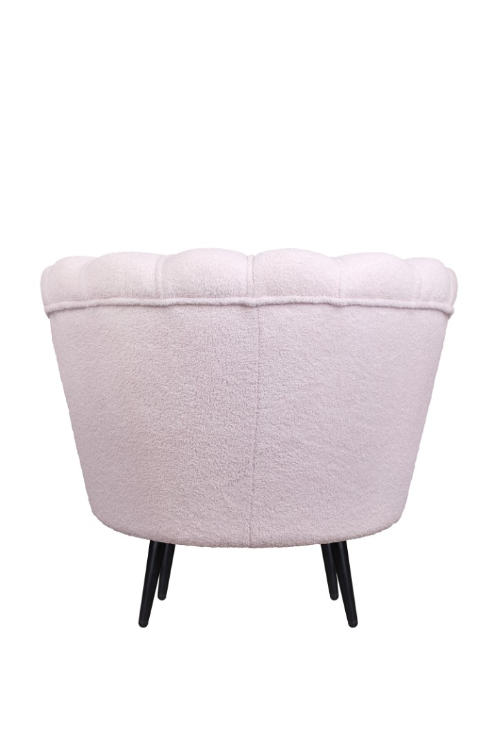 Низкое кресло ракушка Pearl Pink Boucle на черных ножках в интернет-магазине в Москве Низкое кресло ракушка Pearl Pink Boucle на черных ножках в интернет-магазине