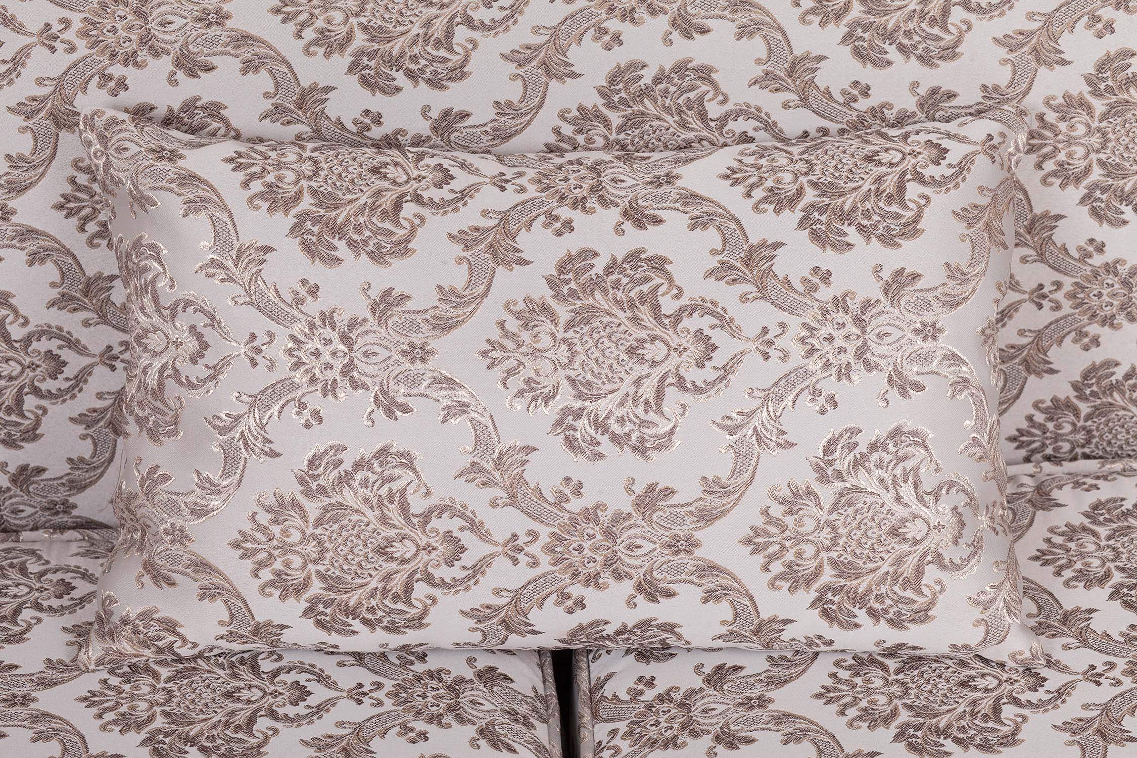 Диван с высокой спинкой для гостиниц Madesta Vatica в интерьере