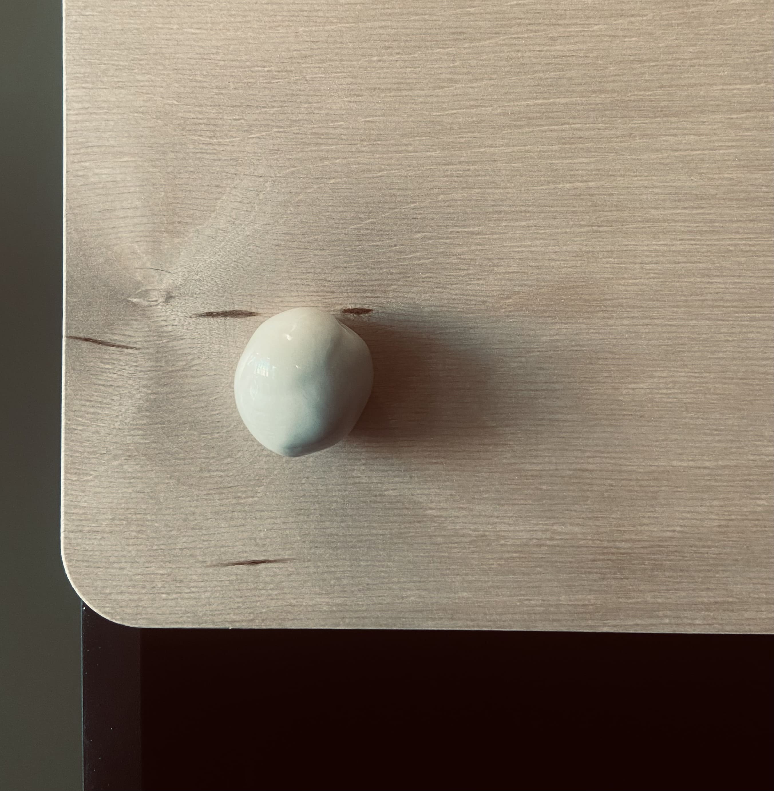 Комод низкий с шестью ящиками "Сплит (Split)" SP17 в интерьере