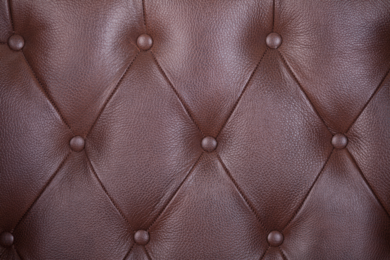 фото Кожаное кресло Royal Brown в интерьере