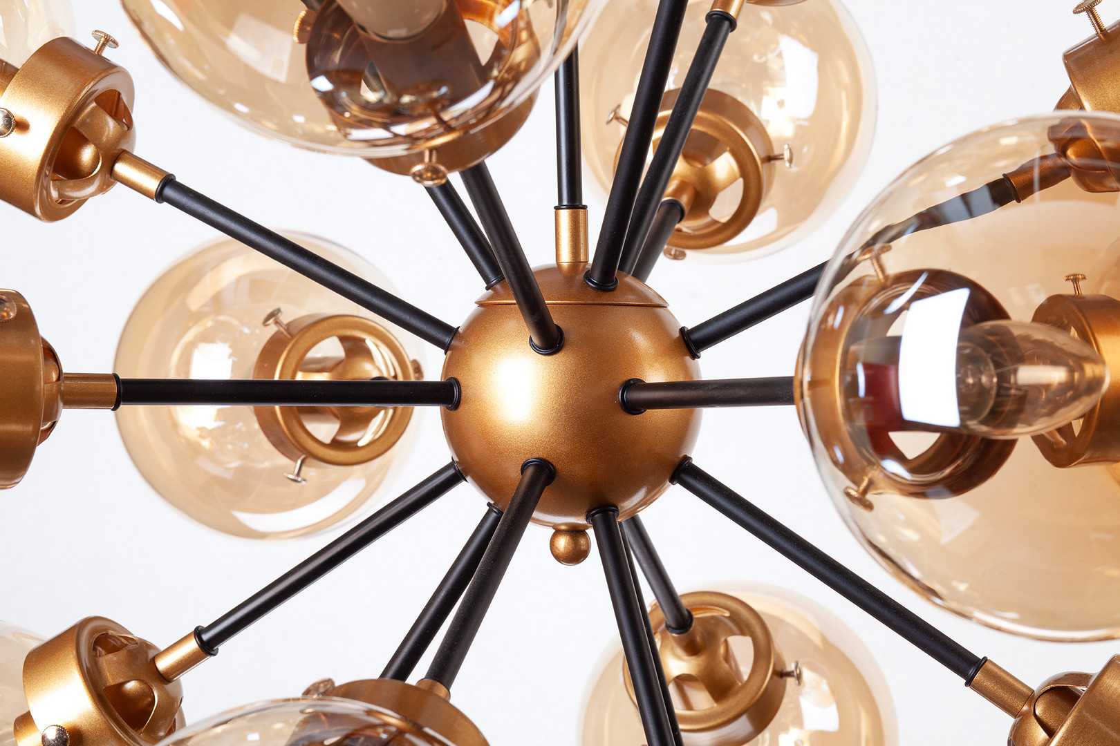 купить Люстра Bistro Glob 18