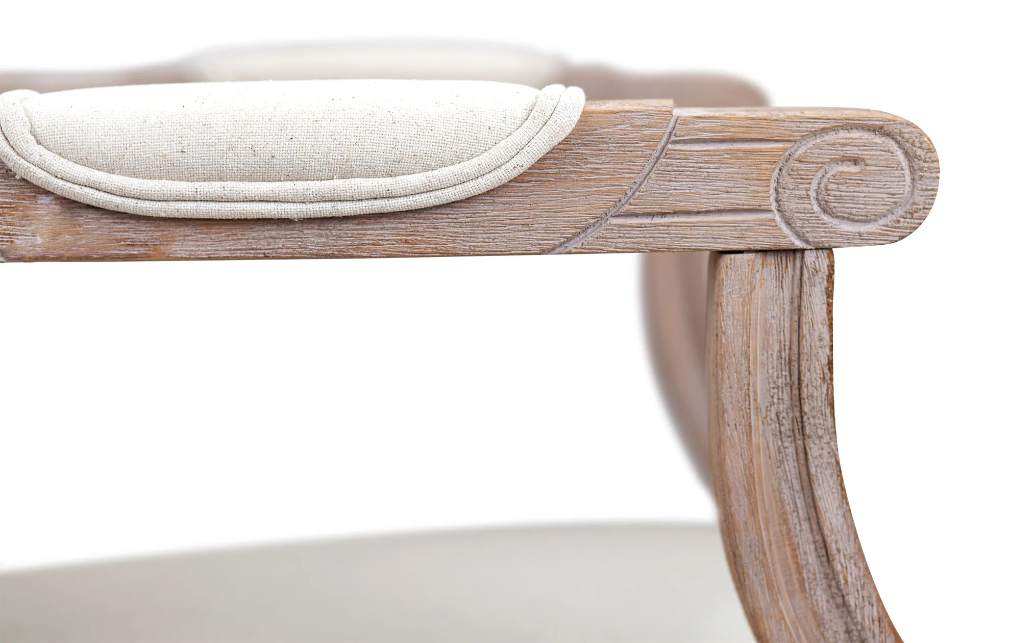 Стул Volker Arm Oak в интерьере в Москве Стул Volker Arm Oak в интерьере в Краснодаре