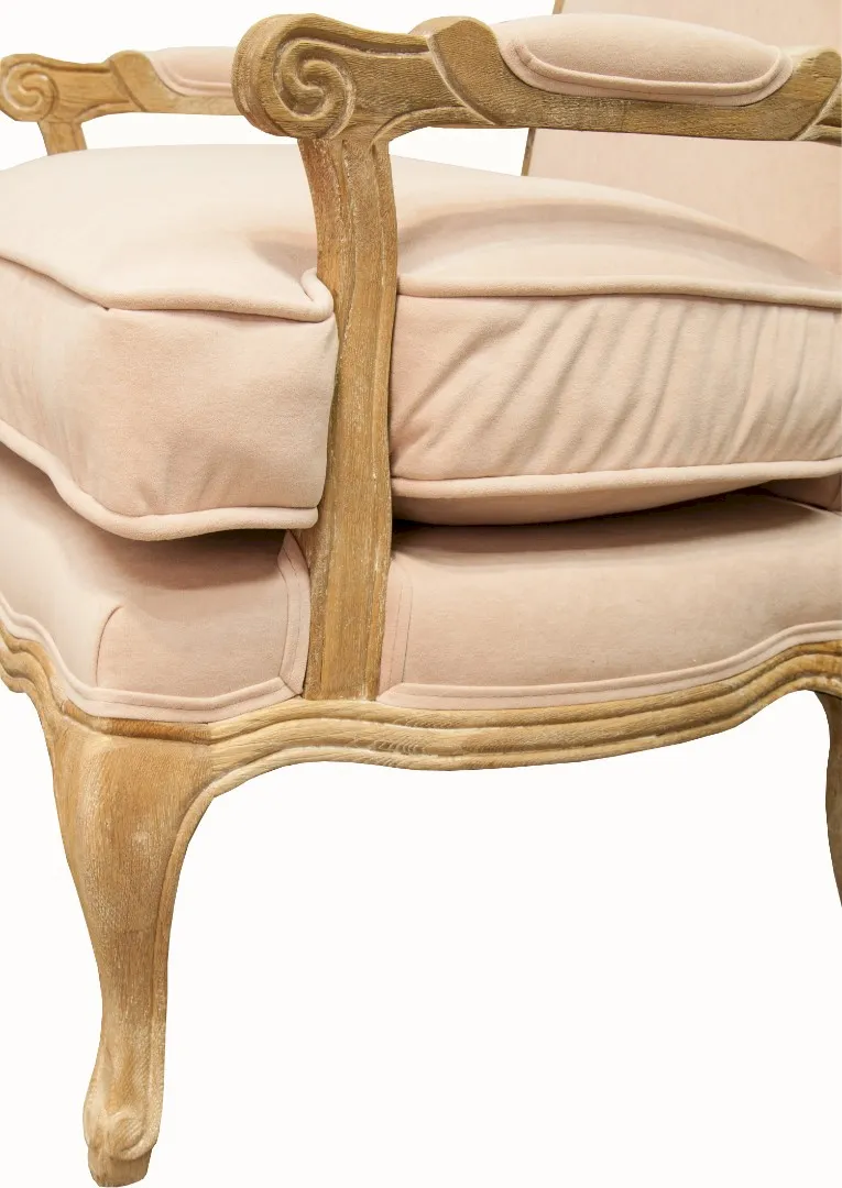 Мягкое полукресло с подлокотниками Nitro Beige Velvet в интерьере в Краснодаре