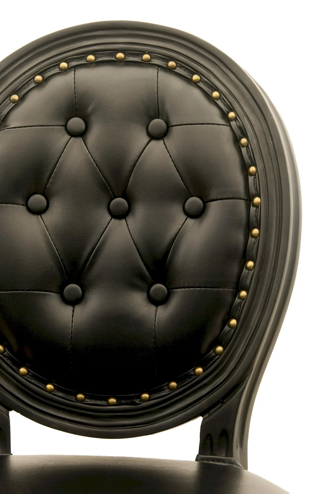 Стул Volker Button Black в интерьере в Краснодаре