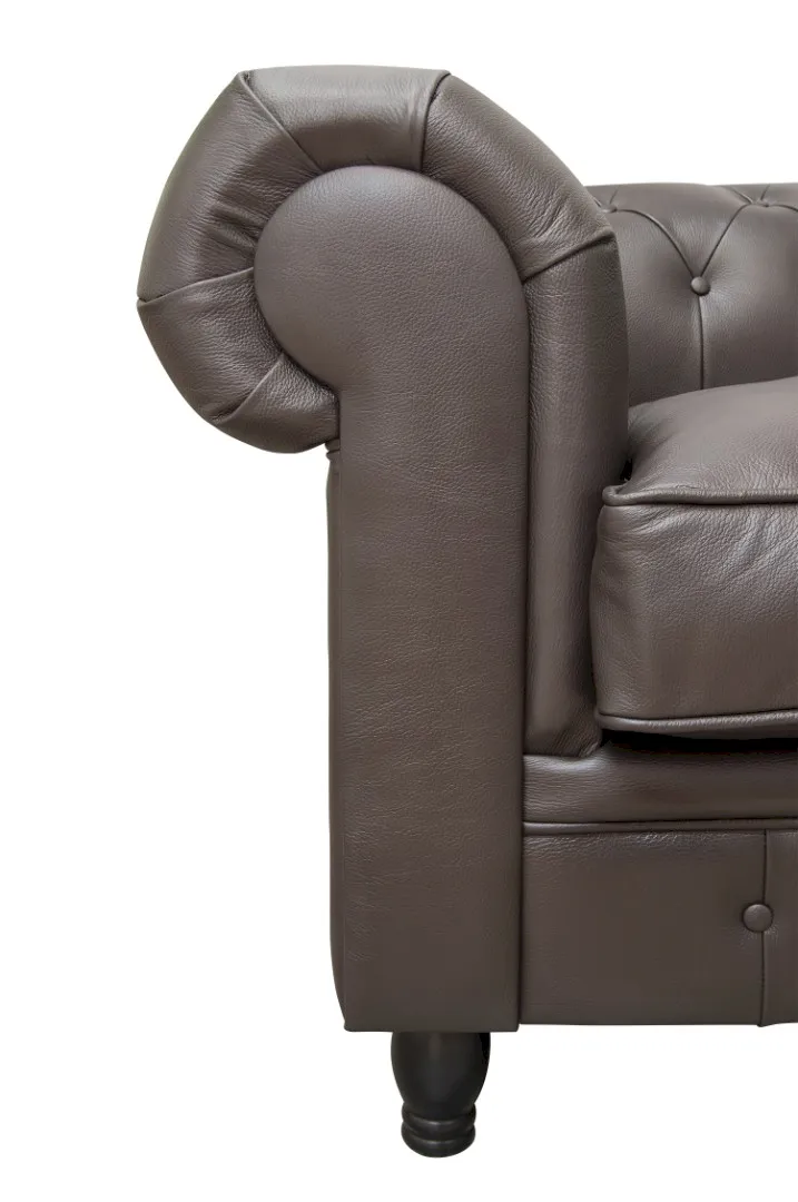 фото Диван из коричневой кожи Chesterfield Brown Leather 2S в Москве фото Диван из коричневой кожи Chesterfield Brown Leather 2S в Краснодаре