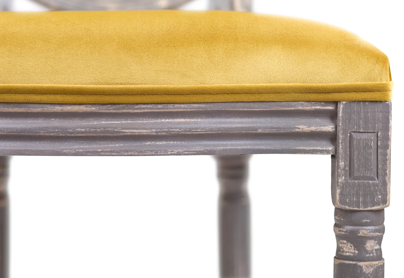фото Стул Volker Gold Velvet в интерьере в Москве фото Стул Volker Gold Velvet в интерьере в Краснодаре