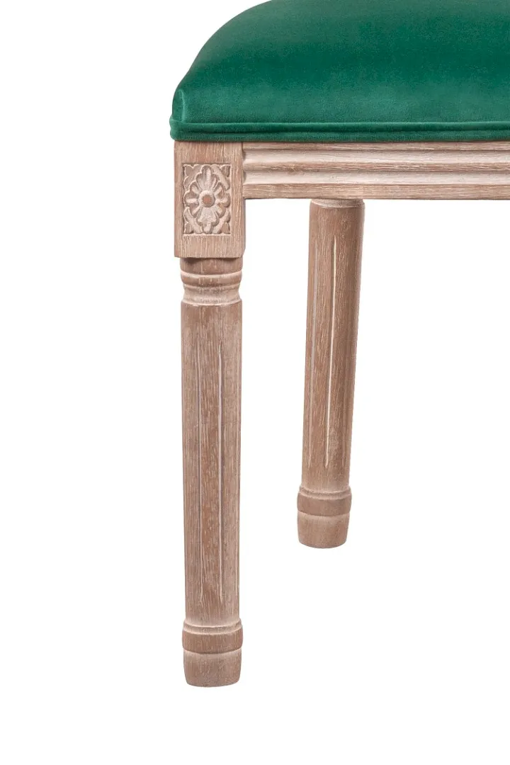 Стул с круглой спинкой Volker Oak Green V2 в интерьере