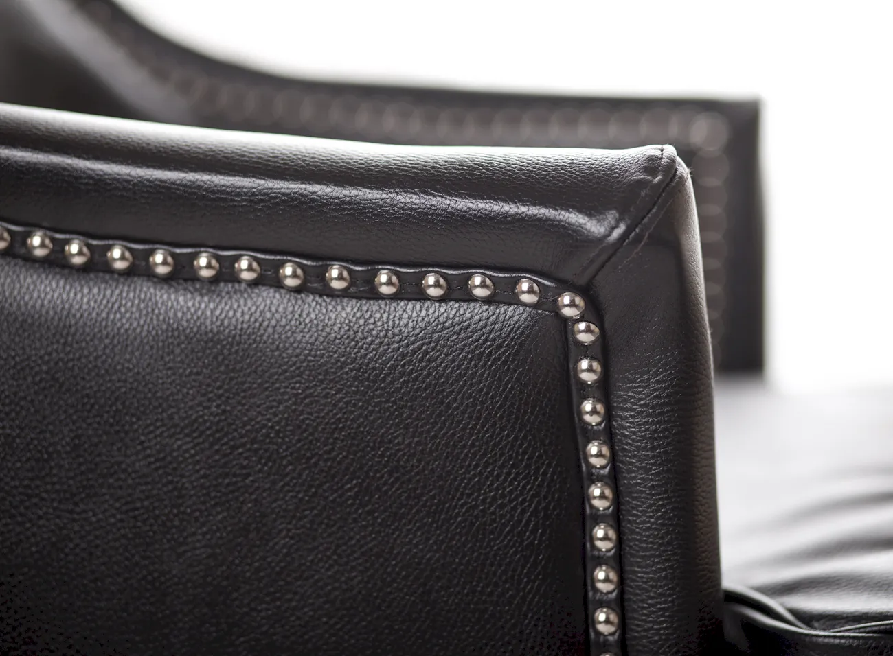 фото Кожаное кресло каминное Chester Black Leather в Краснодаре