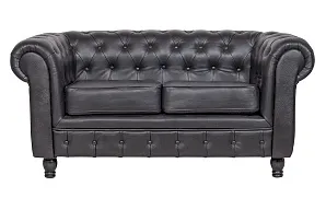 Диван из черной кожи Chesterfield Black Leather 2S в интерьере в Краснодаре