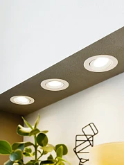 стильные 32896 Комплект светодиодных встраиваемых светильников регулируемых SARTIANO, 3х5W(LED), 3х470lm, ?90, ET45, плас в Краснодаре