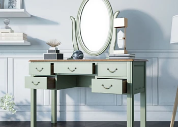 Туалетный стол 