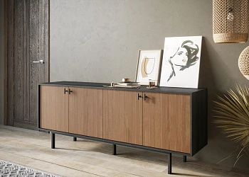 Комод с четыремя дверками 