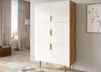 Большой комод с шестью дверками 