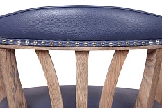 Мягкий стул с подлокотниками Tanner Blue Leather в интерьере в Краснодаре