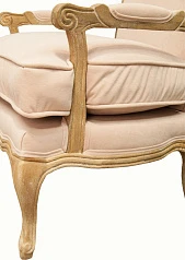 Мягкое полукресло с подлокотниками Nitro Beige Velvet в интерьере в Краснодаре