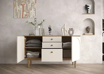 Комод с двумя дверками и ящиками 